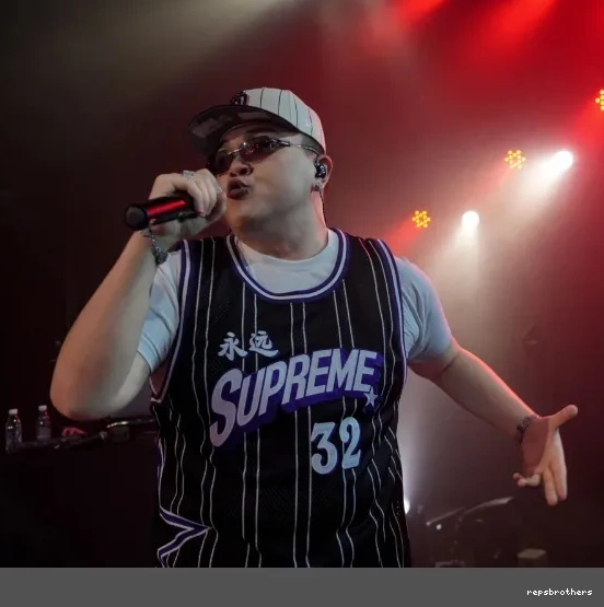 BASKETBALL ￥149 24SS STAR JERSEY 0816